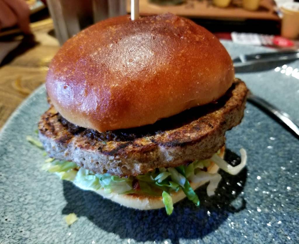 Kelseys Original Roadhouse | restaurant | 9 Amy Croft Dr, Windsor, ON N9K 1C7, Canada | 5197353390 OR +1 519-735-3390