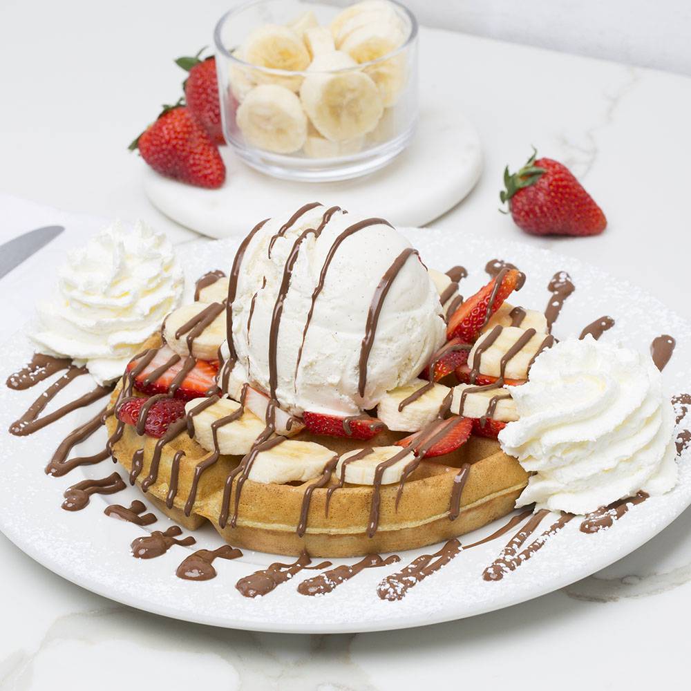 Demetres Kingsway | cafe | 2962 Bloor St W, Etobicoke, ON M8X 1B7, Canada | 4162342233 OR +1 416-234-2233