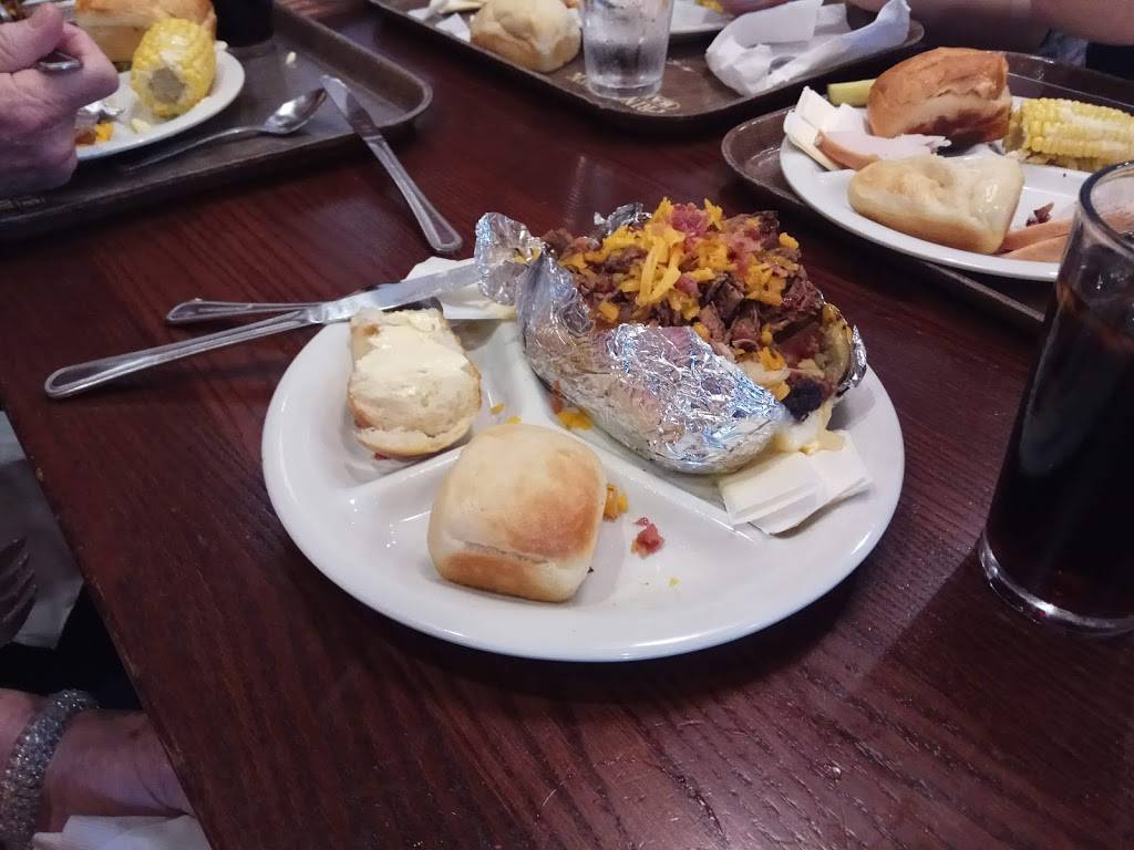 Spring Creek Barbeque | restaurant | 3335 N George Bush Hwy, Garland, TX 75040, USA | 9726752920 OR +1 972-675-2920