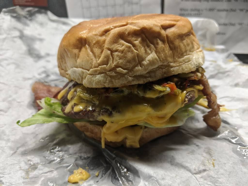 Burques Burgers and Dawgs | restaurant | 2025 Ridgecrest Dr SE, Albuquerque, NM 87108, USA | 5055082630 OR +1 505-508-2630