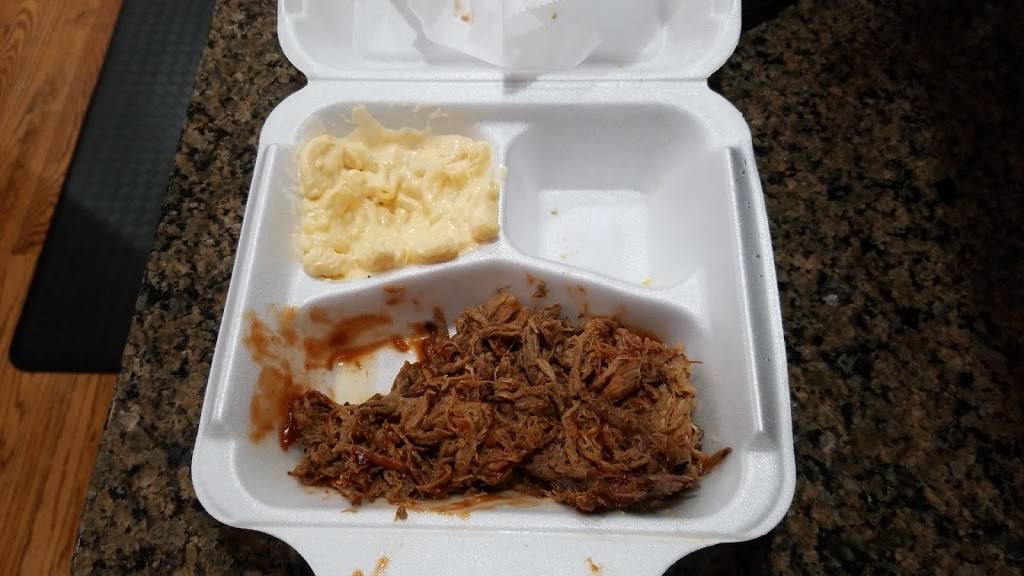 Dixie BBQ | restaurant | 1530 W Boy Scout Rd, Hixson, TN 37343, USA | 4238424025 OR +1 423-842-4025