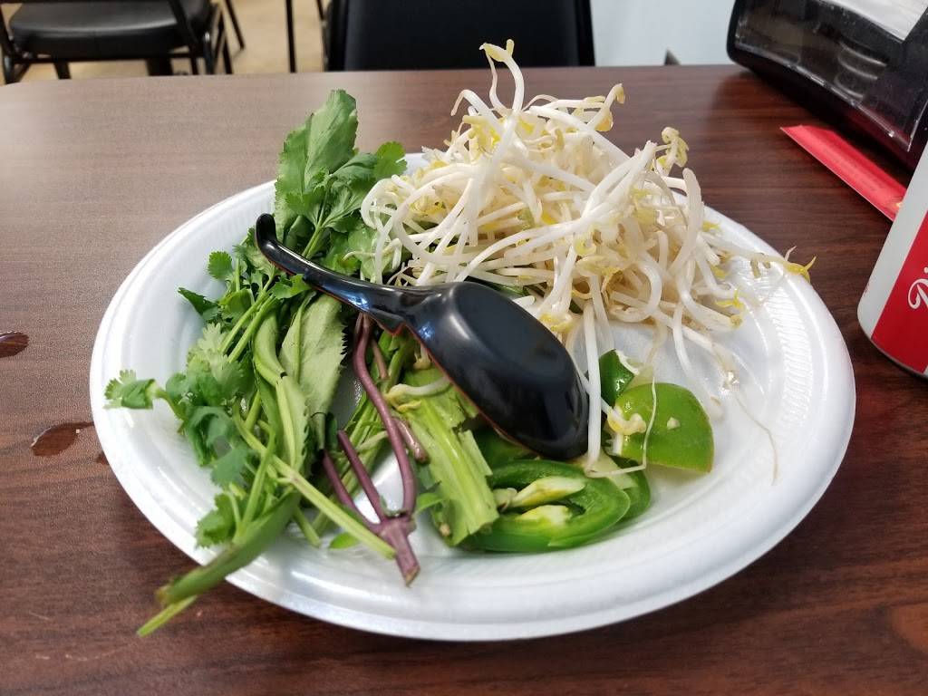 Saigon Market LLC | restaurant | 824 Santee Dr, Fayetteville, NC 28303, USA | 9106768566 OR +1 910-676-8566