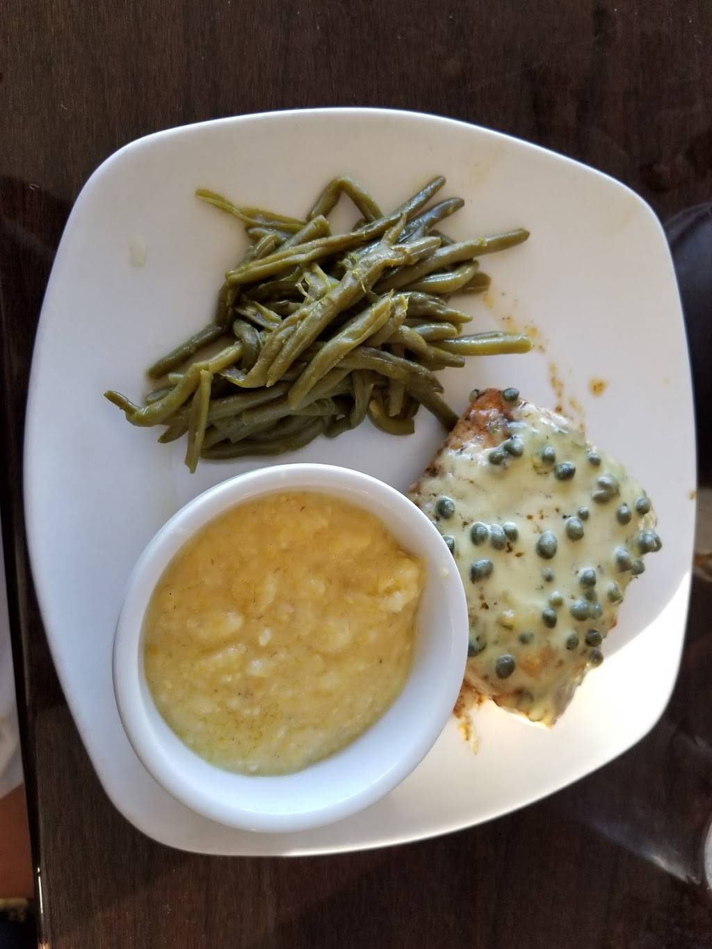 Pressleys at the Marina | restaurant | 3702 Docksite Rd, Edisto Island, SC 29438, USA | 8438699226 OR +1 843-869-9226