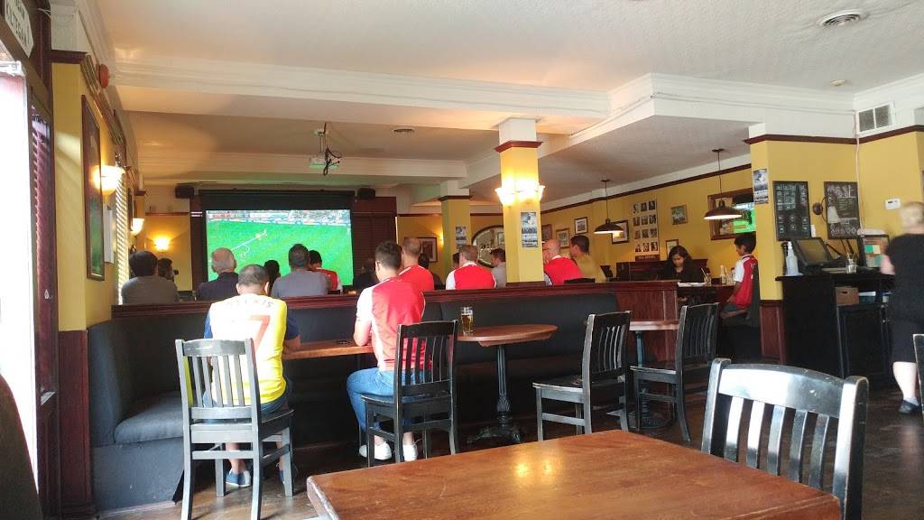 Cuchulainns Irish Pub | restaurant | 158 Queen St S, Mississauga, ON L5M 1K8, Canada | 9058213790 OR +1 905-821-3790