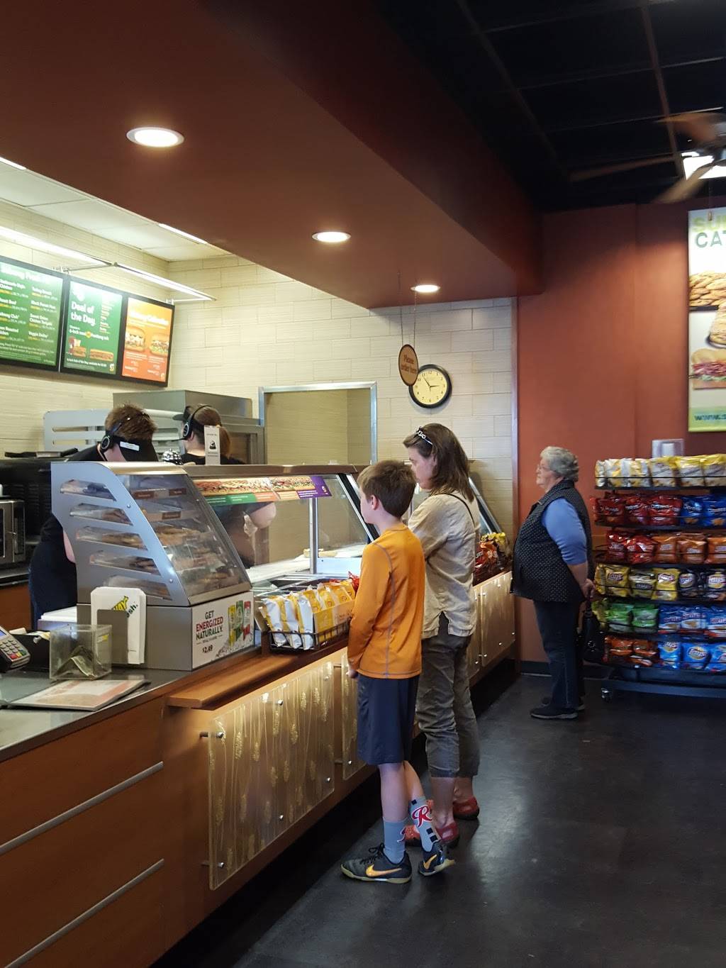 Subway | meal takeaway | 9023 Key Peninsula Hwy NW Unit 104, Lakebay, WA 98349, USA | 2538849715 OR +1 253-884-9715