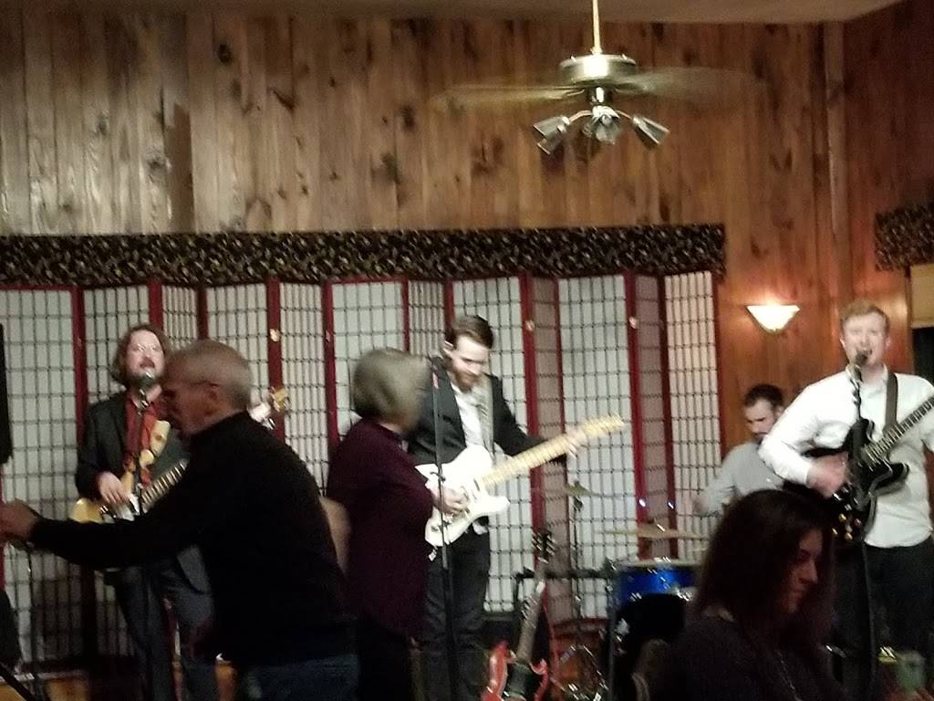 Lancaster Tennis & Yacht Club | restaurant | 2615 Columbia Ave, Lancaster, PA 17603, USA | 7173927826 OR +1 717-392-7826