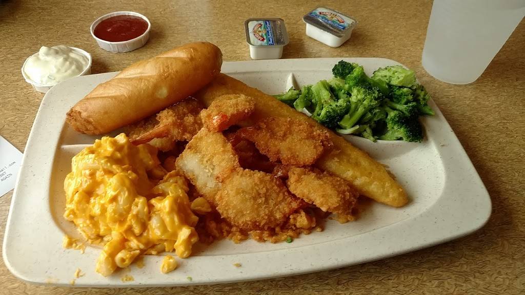 Captain Ds | restaurant | 530 Hwy 81 E, McDonough, GA 30252, USA | 6787823567 OR +1 678-782-3567