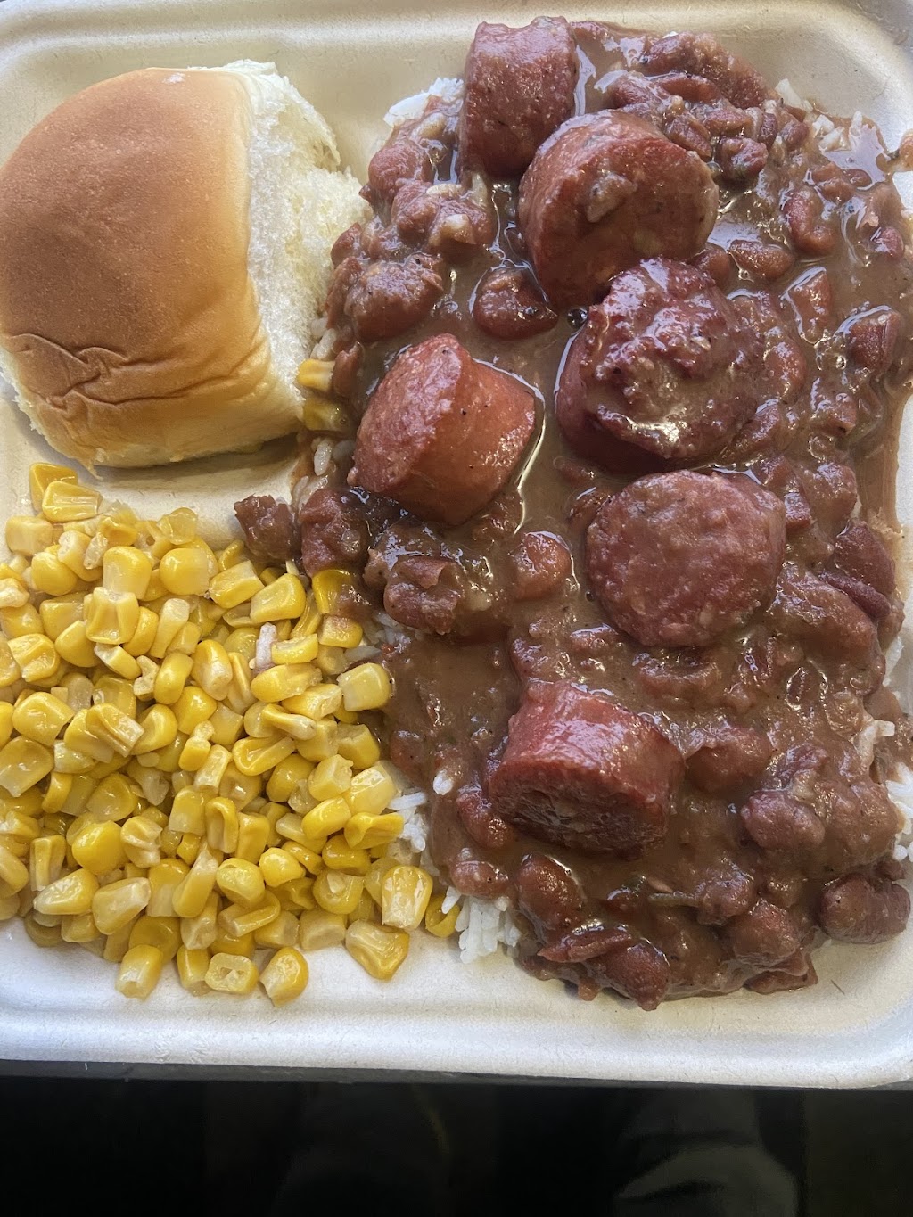 Cajun Jays | restaurant | 525 Main St N, Navarre, OH 44662, USA | 3306852738 OR +1 330-685-2738