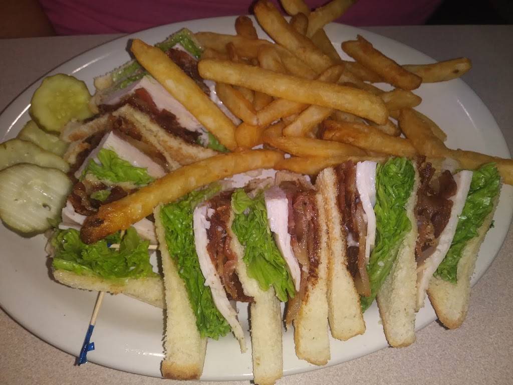 10th Street DINER | restaurant | 1701 10th Ave, Leavenworth, KS 66048, USA | 9132505770 OR +1 913-250-5770