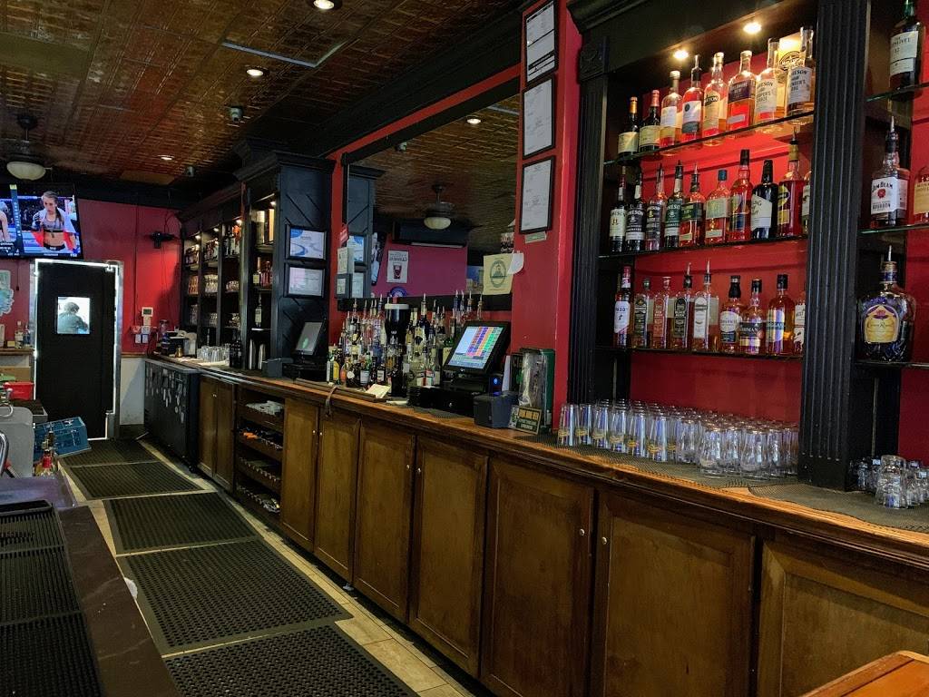 Claddagh Restaurant & Pub Asheville | restaurant | 4 College St, Asheville, NC 28801, USA | 8282327282 OR +1 828-232-7282