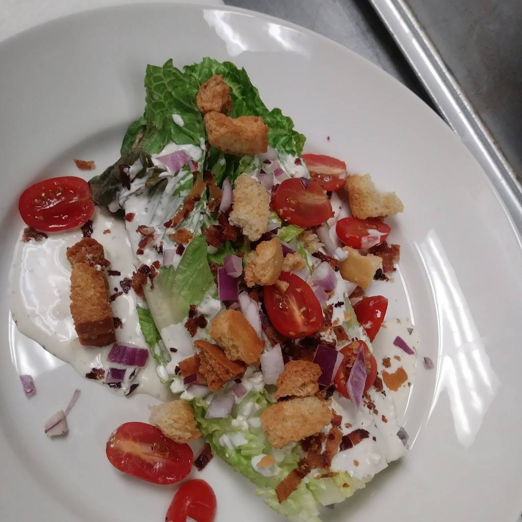 Lindberghs Landing | restaurant | 5222 Portage Rd, Portage, MI 49002, USA | 2694591378 OR +1 269-459-1378