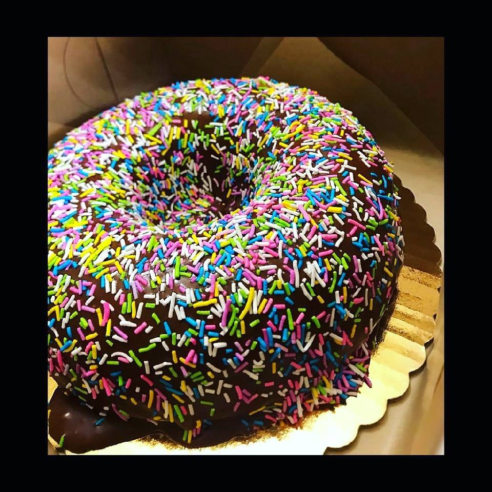 Really Cake | bakery | 338 N Citrus Ave, Los Angeles, CA 90036, USA | 3237425688 OR +1 323-742-5688
