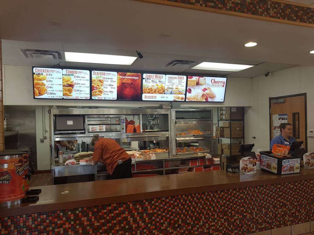 Popeyes Louisiana Kitchen | restaurant | 1325 Hamner Ave, Norco, CA 92860, USA | 9512730600 OR +1 951-273-0600