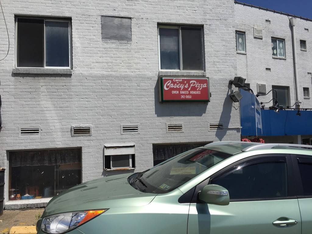Carol of Caseys Pizza Shop | restaurant | 11618 Penn Hills Dr, Penn Hills, PA 15235, USA | 4122420650 OR +1 412-242-0650