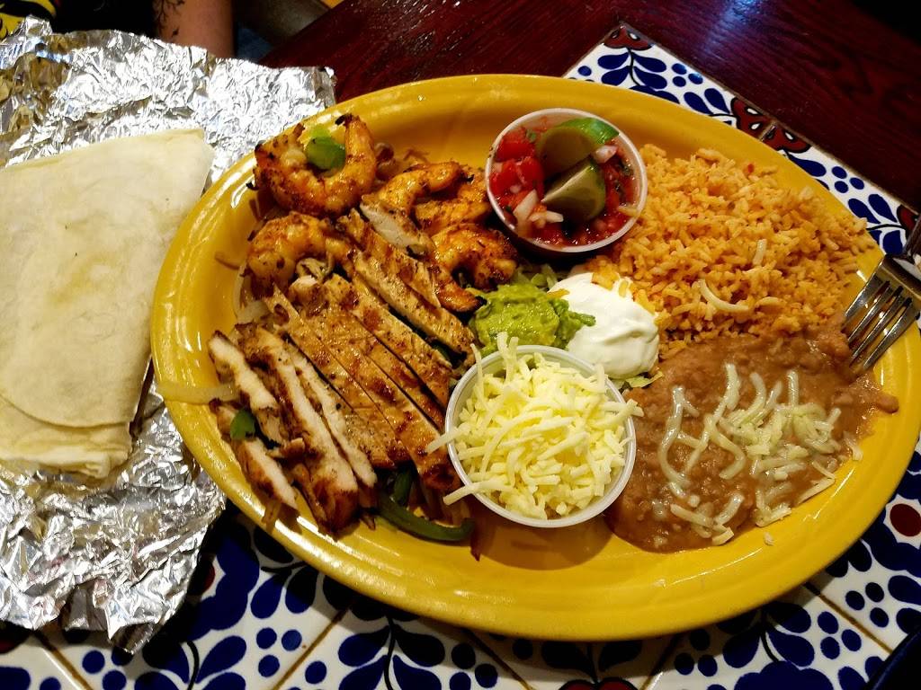 Michaels Grill & Taqueria | restaurant | 1124 Forest Ave, Pacific Grove, CA 93950, USA | 8316478654 OR +1 831-647-8654