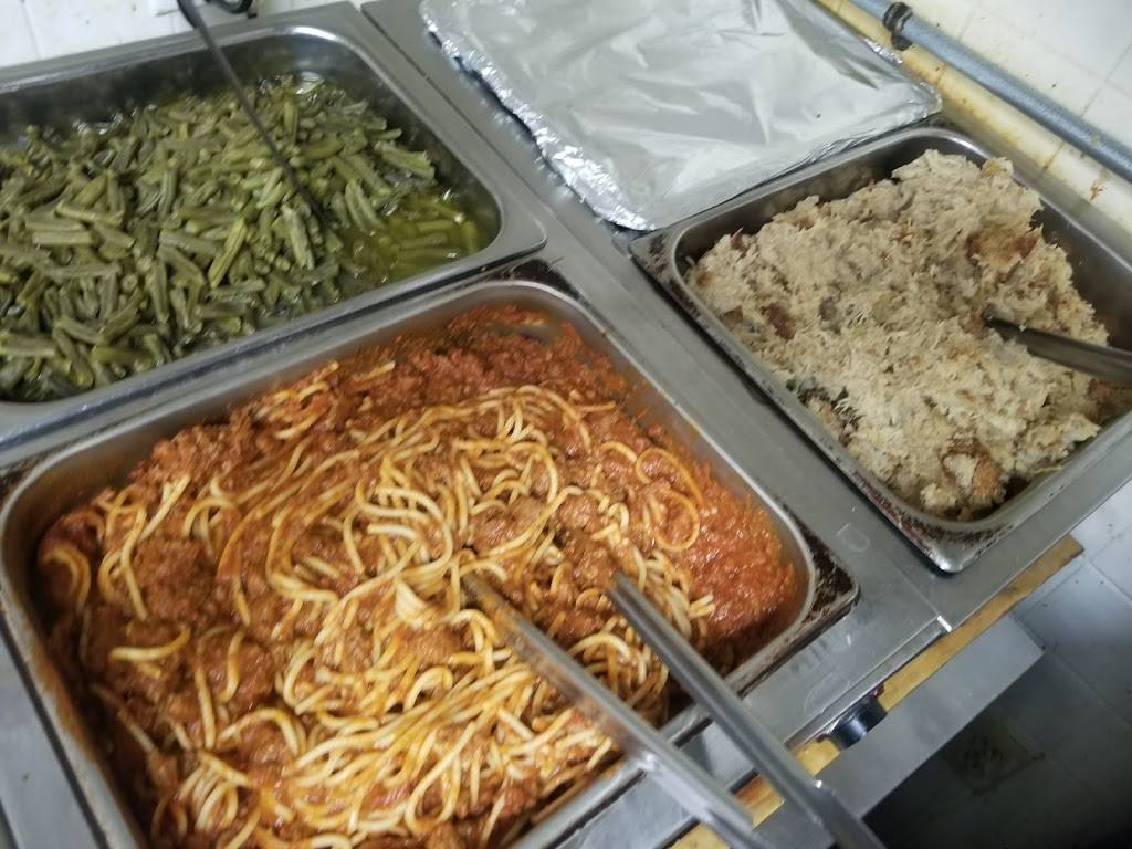 Ginas Place | restaurant | 2005 E Highland Dr #109, Jonesboro, AR 72401, USA | 8709103900 OR +1 870-910-3900