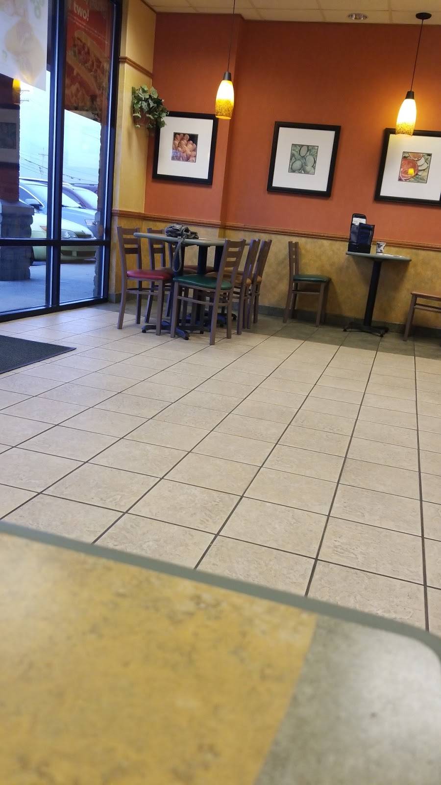 Subway | restaurant | 2441-D State St, New Albany, IN 47150, USA | 8129499050 OR +1 812-949-9050