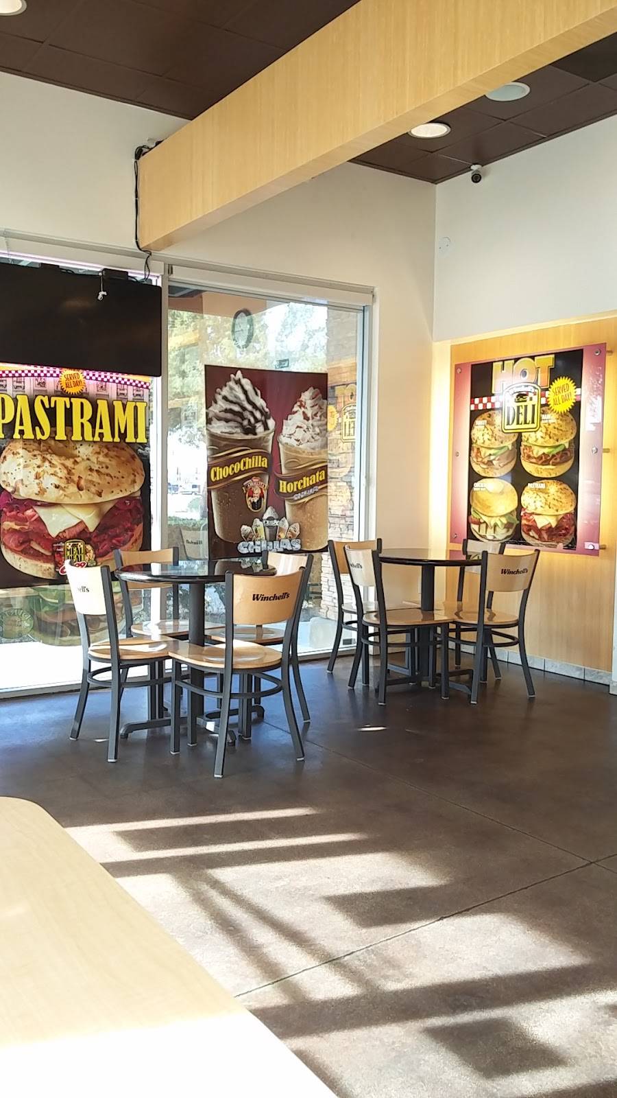 Winchells Donut House | bakery | 818 W Ave L, Lancaster, CA 93534, USA | 6617231697 OR +1 661-723-1697