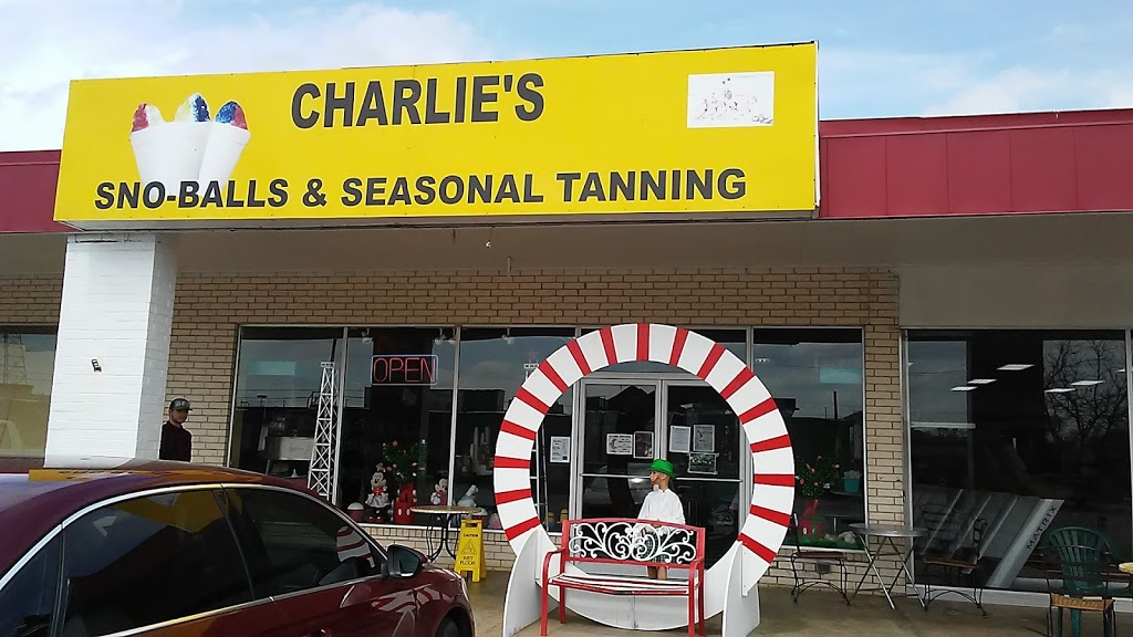 Charlies Sno-Balls & Seasonal Tanning | restaurant | 1019 N Kilgore St, Kilgore, TX 75662, USA | 9039868402 OR +1 903-986-8402
