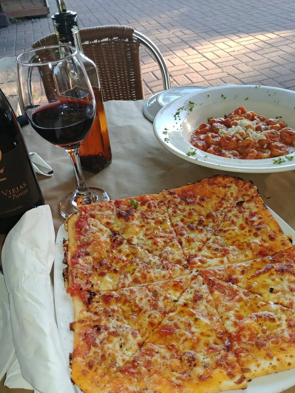 Restaurant La Piccola | restaurant | 2050 Rue Fleury E, Montréal, QC H2B 1J3, Canada | 5148587175 OR +1 514-858-7175