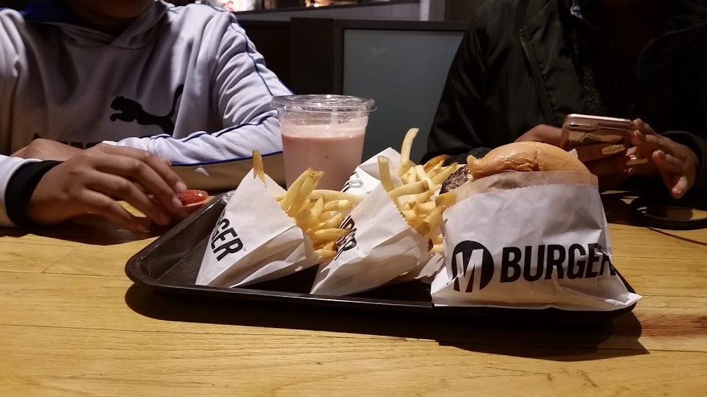 M Burger | restaurant | 835 N Michigan Ave, Chicago, IL 60611, USA | 3128671549 OR +1 312-867-1549