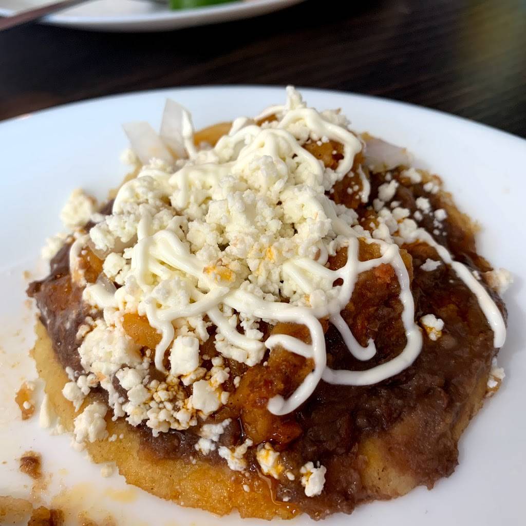 Titas Mexican Food | restaurant | 7-2491 Lake Shore Blvd W, Etobicoke, ON M8V 1C5, Canada | 6476938422 OR +1 647-693-8422