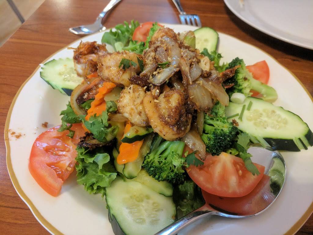 Spice Me Thai Cuisine | restaurant | 500 Purissima St, Half Moon Bay, CA 94019, USA | 6505600076 OR +1 650-560-0076