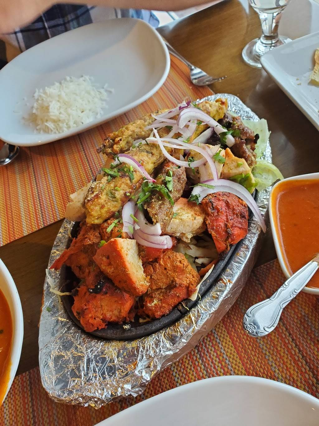 Nala Indian & Thai Cuisine | restaurant | 126 Woodcutter St, Exton, PA 19341, USA | 4848796728 OR +1 484-879-6728