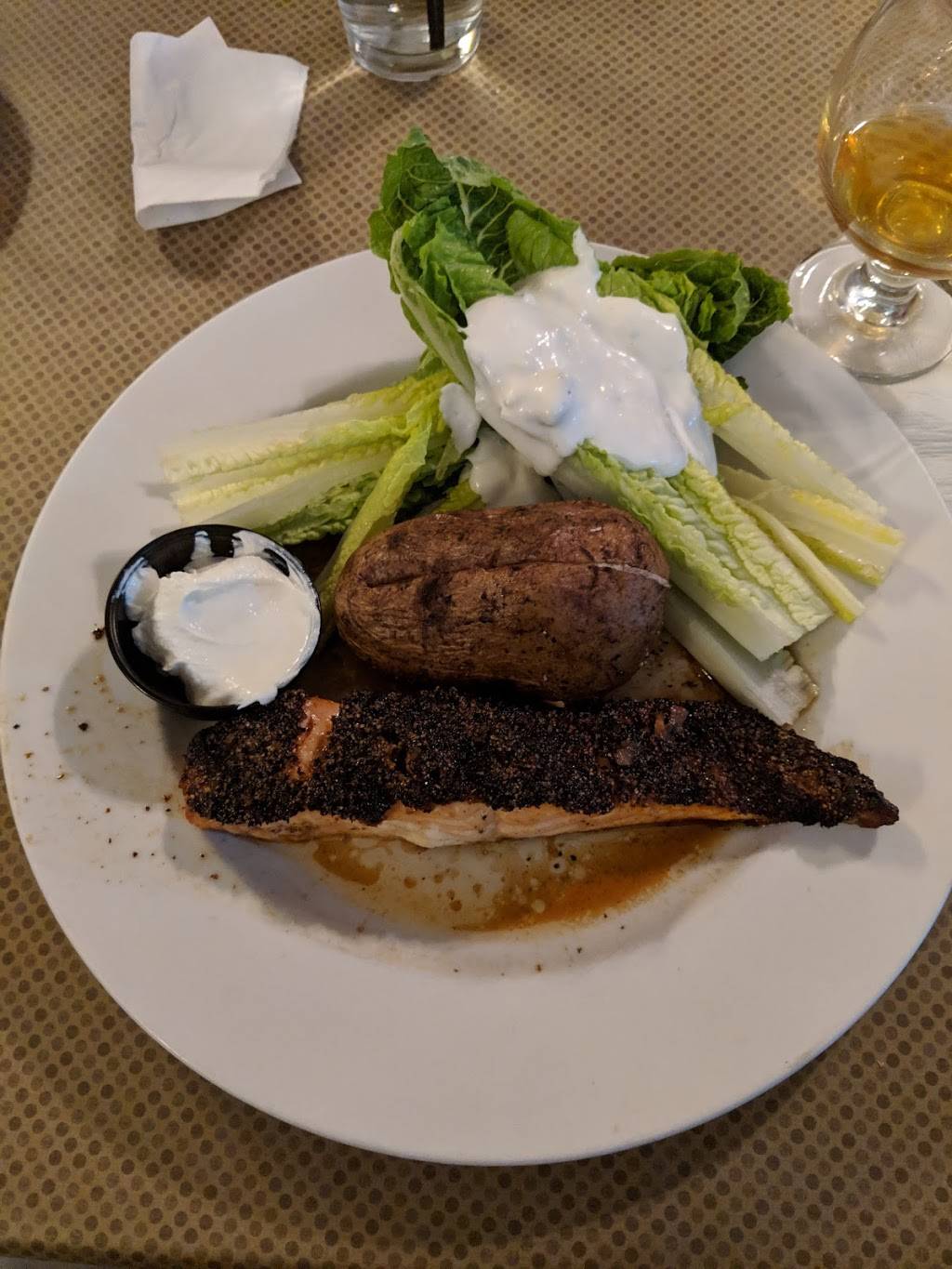 Roccos Town House | restaurant | 21 N 3rd St, Hammonton, NJ 08037, USA | 6095619384 OR +1 609-561-9384