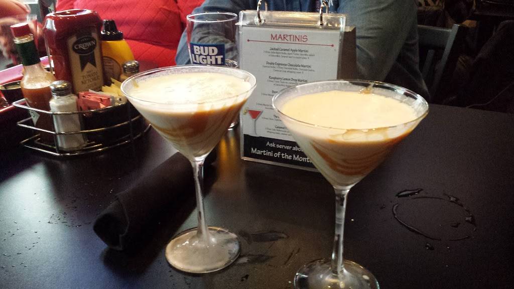 Brickhouse Grill & Pub | restaurant | 3136 W Iles Ave, Springfield, IL 62704, USA | 2175462745 OR +1 217-546-2745