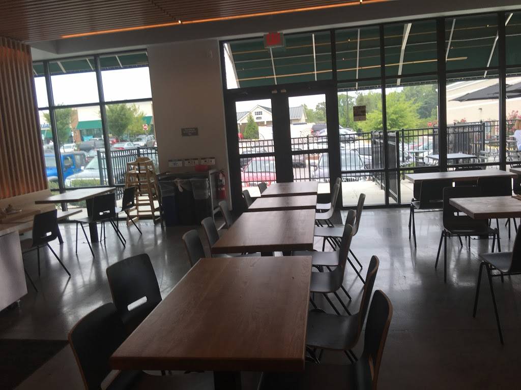 Chipotle Mexican Grill | restaurant | 3901 Old Forest Rd #101, Lynchburg, VA 24501, USA | 4343850328 OR +1 434-385-0328