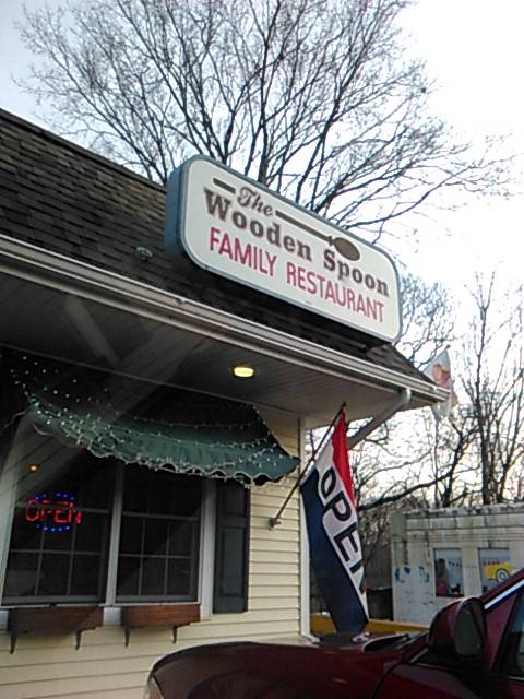 The Wooden Spoon | restaurant | 217 Pompey Hollow Rd, Ashford, CT 06278, USA | 8604293825 OR +1 860-429-3825