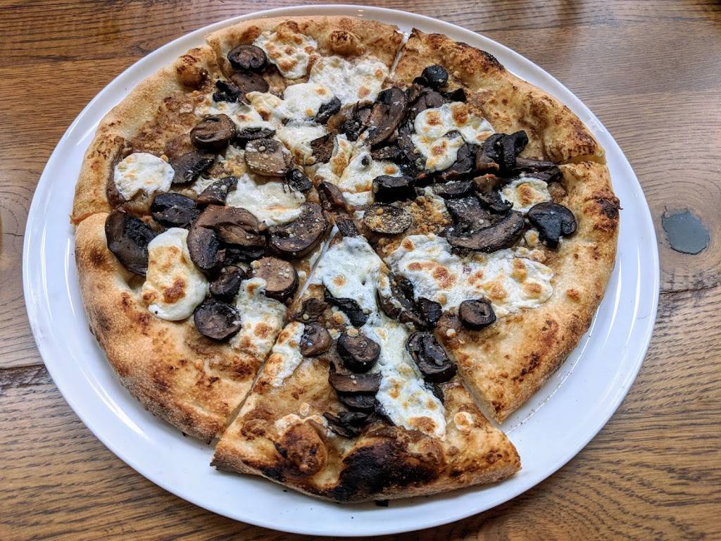 3 Palms Crocker Park | restaurant | 281 Main St, Westlake, OH 44145, USA | 4404551443 OR +1 440-455-1443