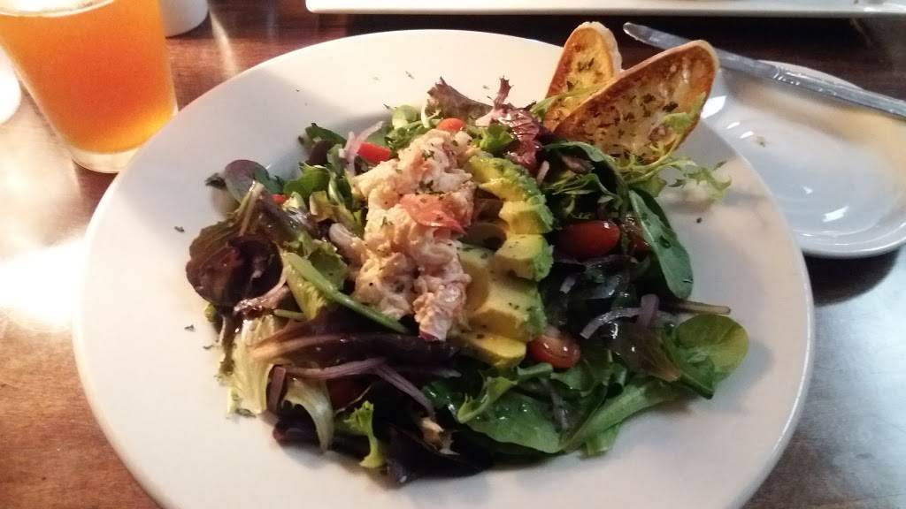 Christinas Bistro | restaurant | 110 N Houston St, Granbury, TX 76048, USA | 8175791707 OR +1 817-579-1707