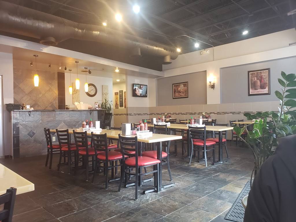 Pho & Grill | restaurant | 3357 Cinema Point, Colorado Springs, CO 80922, USA | 7195971541 OR +1 719-597-1541