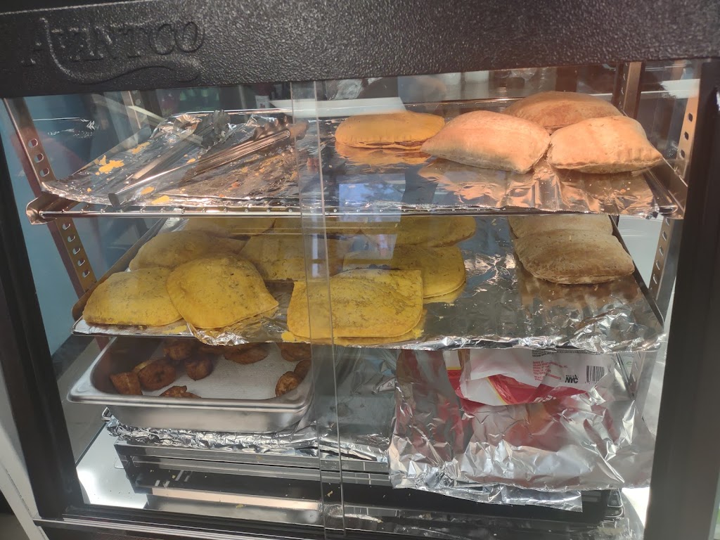 Calypsos Caribbean & American Cuisine | restaurant | 5717 S Laburnum Ave, Henrico, VA 23231, USA | 8044777332 OR +1 804-477-7332