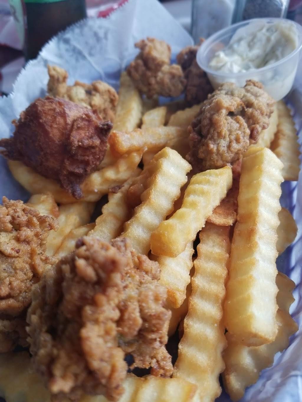 Brodys Bar & Grill | restaurant | 47 Ferry Dr, Beaufort, SC 29907, USA | 8435242500 OR +1 843-524-2500