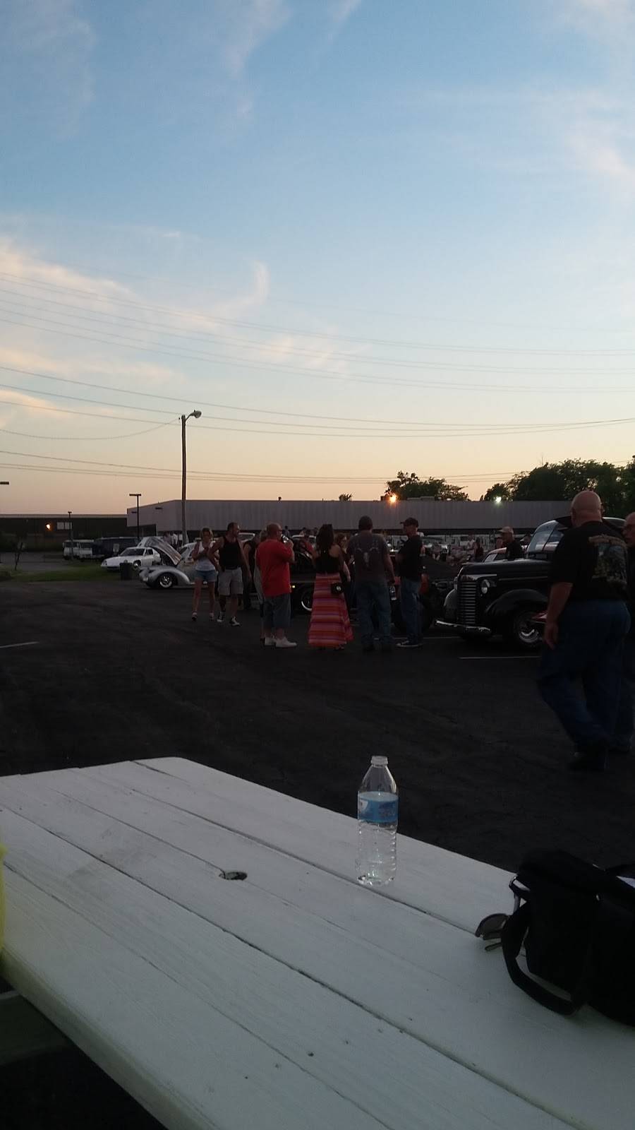 Annabelles Diner | restaurant | 8637 Twinbrook Rd, Mentor, OH 44060, USA | 4402556924 OR +1 440-255-6924