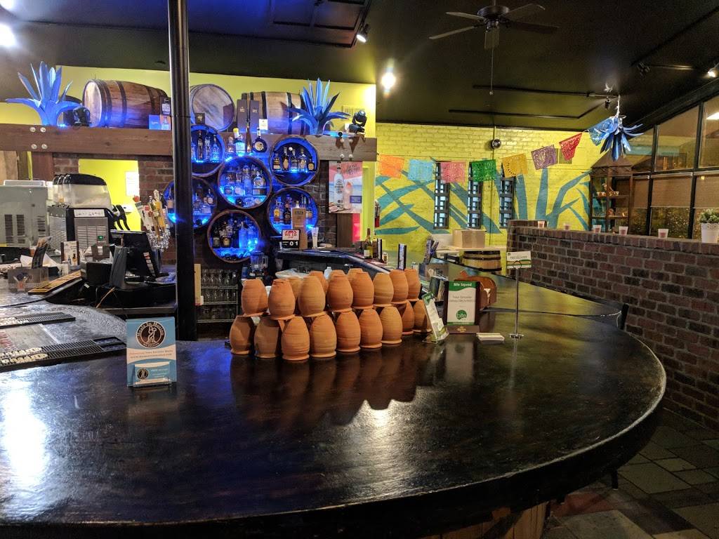 Agavos Cocina & Tequila | restaurant | 2924 Walnut Grove Rd, Memphis, TN 38111, USA | 9014339345 OR +1 901-433-9345