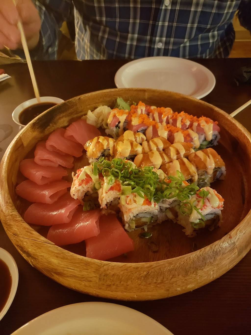 Big Wave Sushi | restaurant | 3643 S Baldwin Rd, Lake Orion, MI 48359, USA | 2484816991 OR +1 248-481-6991