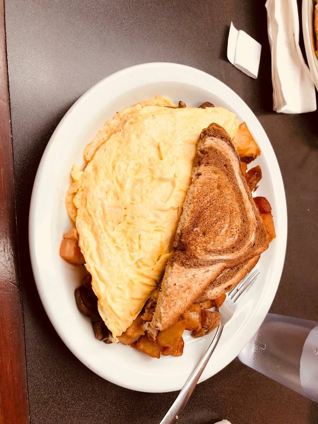 Studio One Cafe | restaurant | 1473 E 19th Ave, Eugene, OR 97403, USA | 5413428596 OR +1 541-342-8596