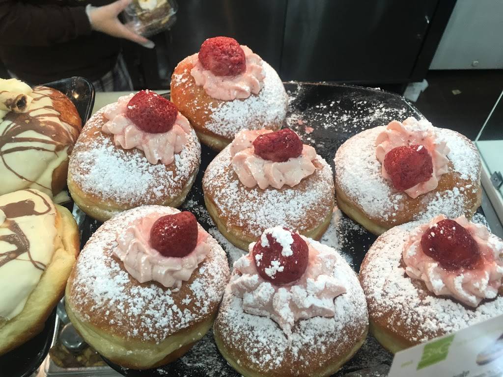 Bagels N Greens | restaurant | 5702 18th Ave, Brooklyn, NY 11204, USA | 7182566656 OR +1 718-256-6656