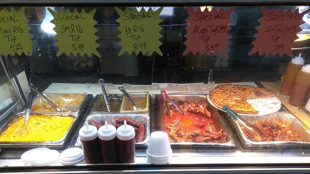 Pumpkins Place | restaurant | 1426 S 5th Ave, Maywood, IL 60153, USA | 7084838391 OR +1 708-483-8391