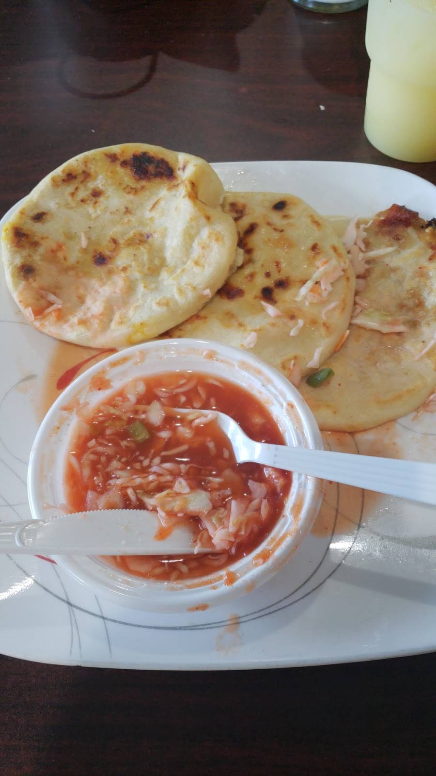 La Cascada | restaurant | 46455 County Rd 48, Southold, NY 11971, USA | 6317658708 OR +1 631-765-8708