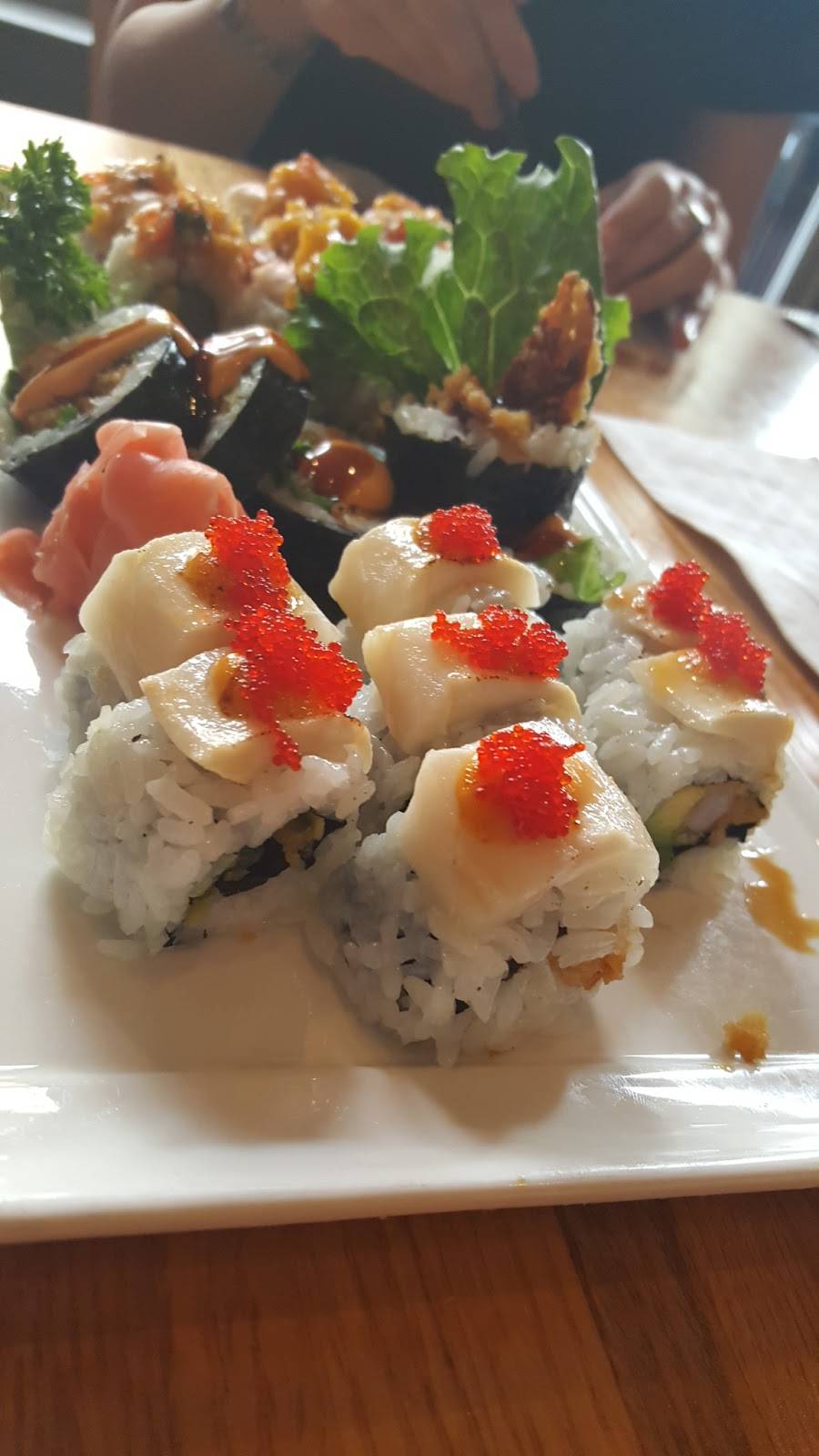 Uni Sushi | restaurant | 1752 W North Ave, Chicago, IL 60622, USA | 7732769899 OR +1 773-276-9899