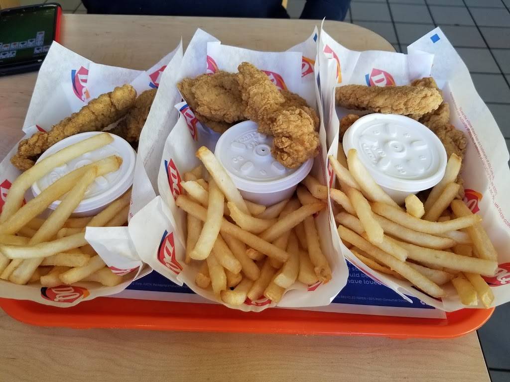 Dairy Queen Grill & Chill | restaurant | 701 N 3rd St, St Joseph, IL 61873, USA | 2174698078 OR +1 217-469-8078