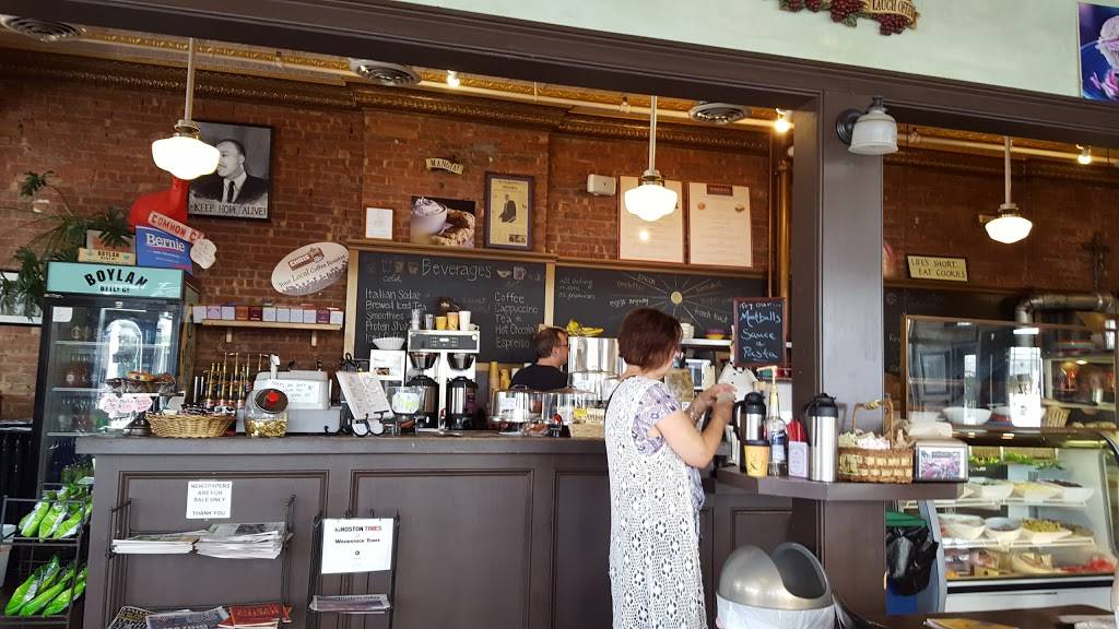 Dominicks Cafe | cafe | 34 N Front St, Kingston, NY 12401, USA | 8453384552 OR +1 845-338-4552