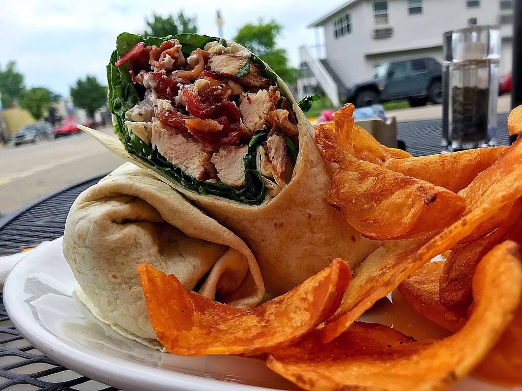 The Bank 1884 Food & Spirits | restaurant | 8646 Lake St, Port Austin, MI 48467, USA | 9897385353 OR +1 989-738-5353