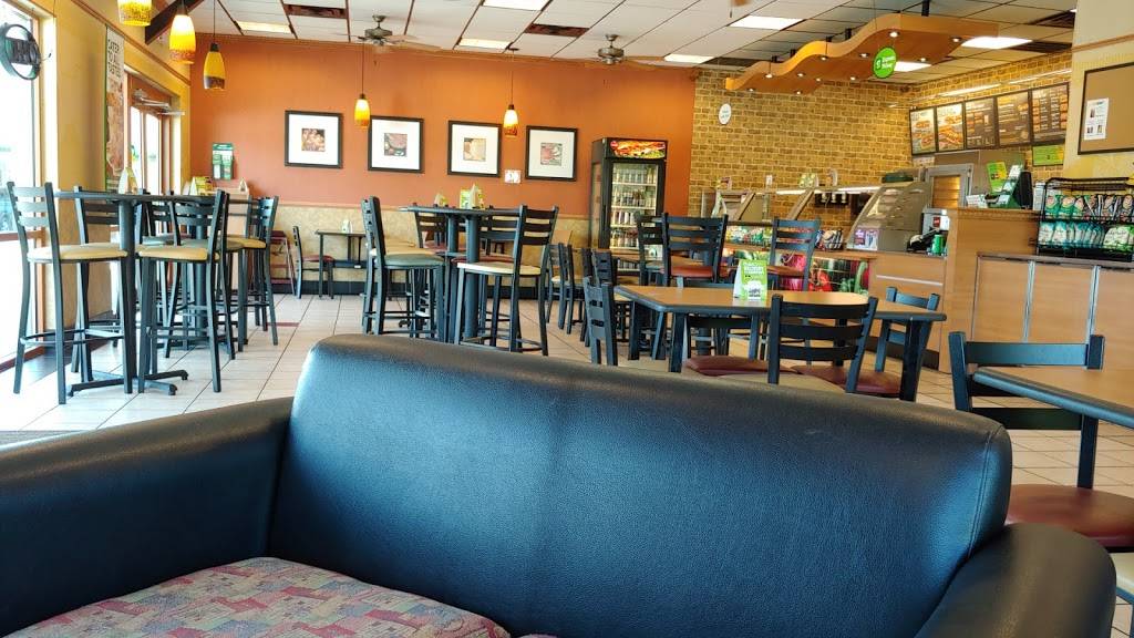 Subway Restaurants | restaurant | 1680 N College Ave Suite 7, Fayetteville, AR 72703, USA | 4794443383 OR +1 479-444-3383