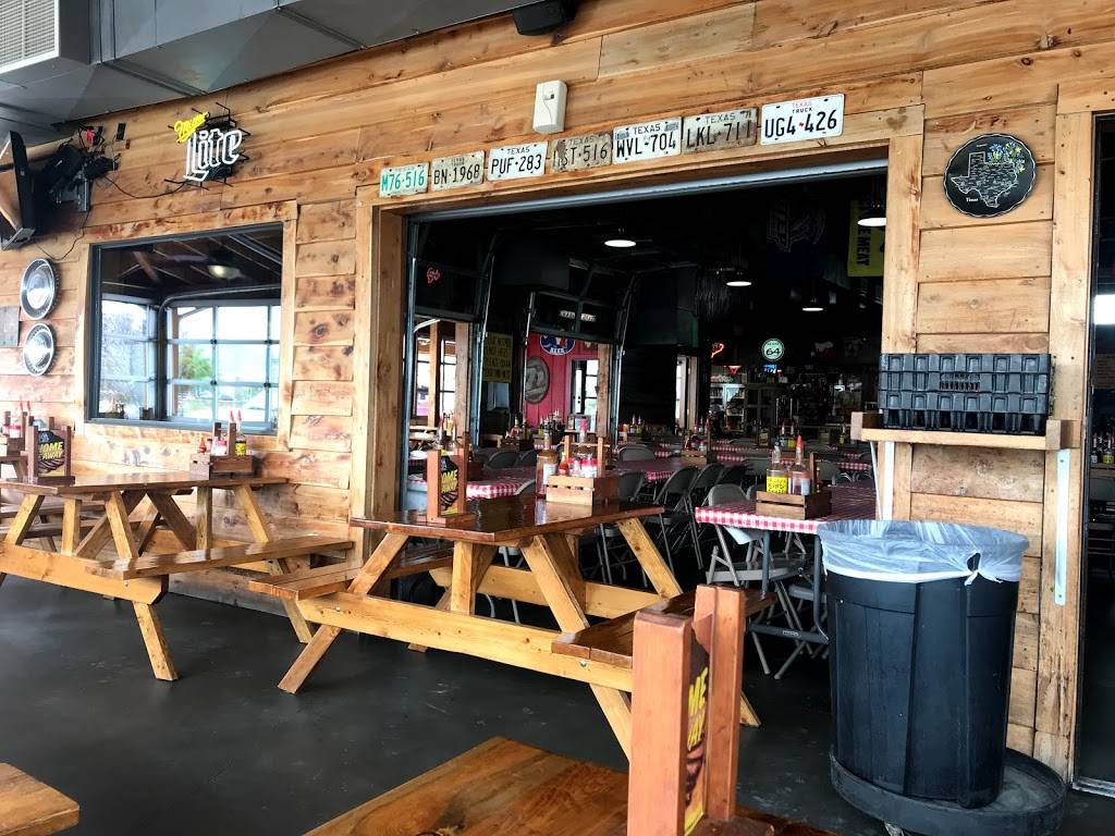 Rudys "Country Store" and Bar-B-Q | restaurant | 6401 S Desert Blvd, El Paso, TX 79912, USA | 9155878397 OR +1 915-587-8397